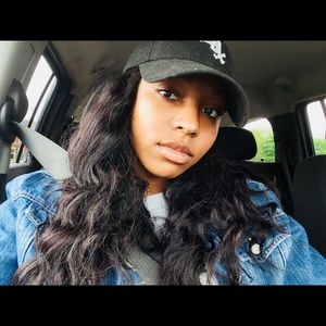 Meet your Posher, Dinah